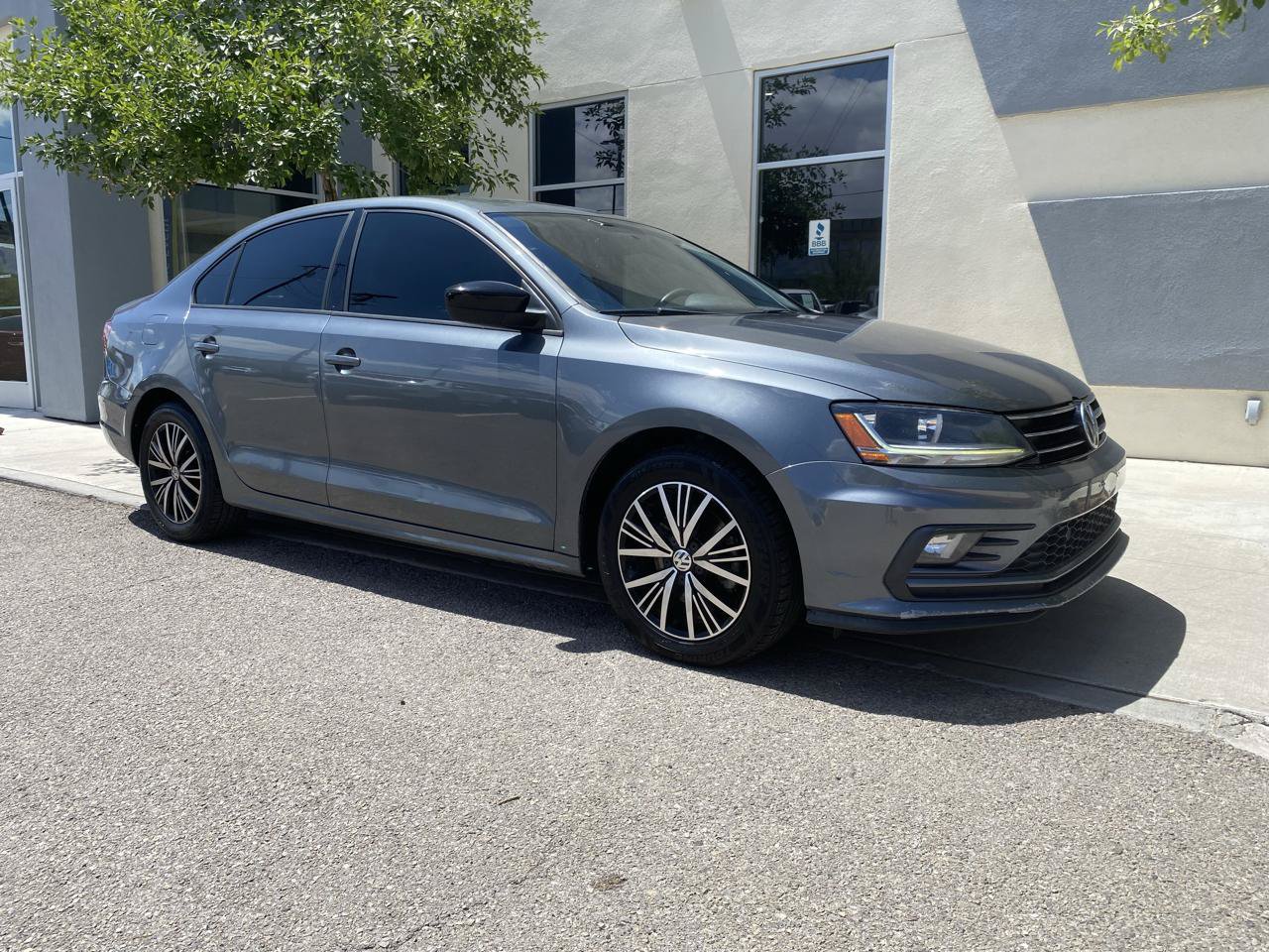 Used 2018 Volkswagen Jetta Wolfsburg Edition FWD image 2