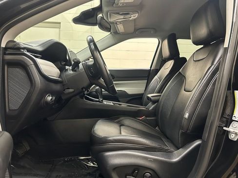 Used 2022 Jeep Compass Limited w/ Elite Group AWD/4WD image 7