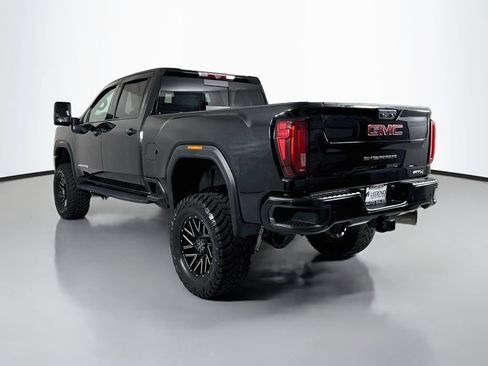 Used 2021 GMC Sierra 2500 AT4 w/ AT4 Premium Plus Package AWD/4WD image 7
