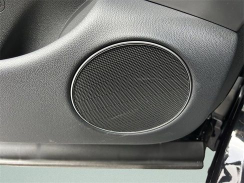 New 2026 Genesis GV70 2.5T Select image 20