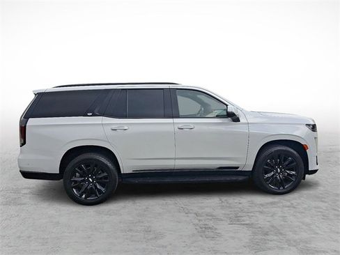 Used 2021 Cadillac Escalade Sport w/ LPO, Illumination Package image 7