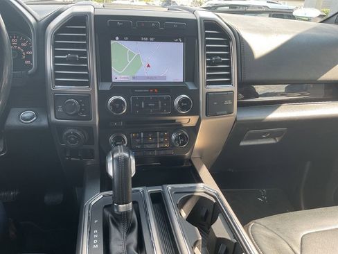 Used 2017 Ford F150 Platinum w/ Equipment Group 701A Luxury image 18