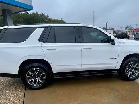 Used 2023 Chevrolet Tahoe Z71 w/ Luxury Package image 2