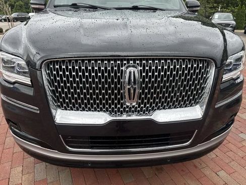 Used 2022 Lincoln Navigator Reserve AWD/4WD image 22