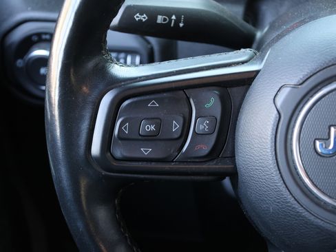 Used 2021 Jeep Wrangler Unlimited Sport image 18