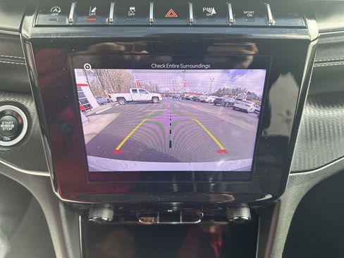 Used 2023 Jeep Grand Cherokee L Altitude image 15