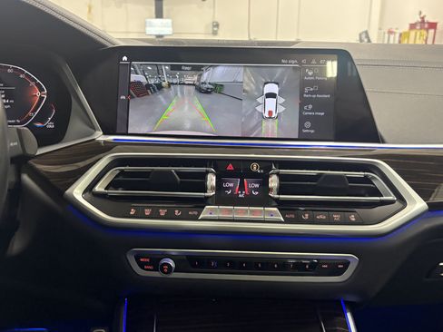Used 2023 BMW X5 xDrive40i w/ Executive Package AWD/4WD image 31
