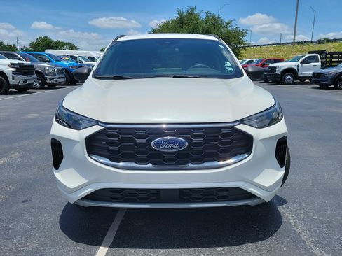 Used 2023 Ford Escape ST-Line w/ Tech Pack #1 FWD image 2