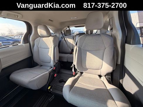Used 2024 Toyota Sienna LE image 20