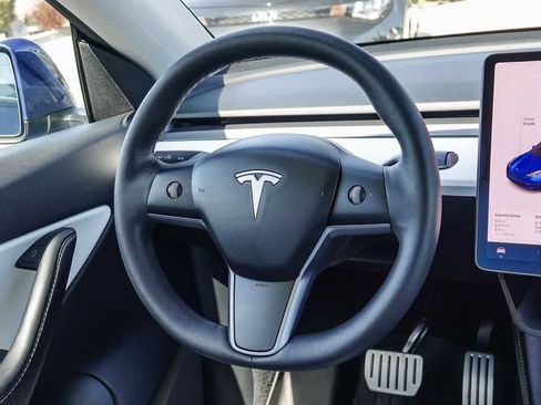 Used 2021 Tesla Model Y Performance AWD/4WD image 13
