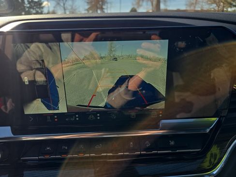 Used 2024 Chevrolet Silverado 1500 LT Trail Boss w/ LT Trail Boss Premium Package image 21