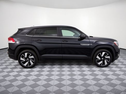 Used 2025 Volkswagen Atlas Cross Sport SE AWD/4WD image 8