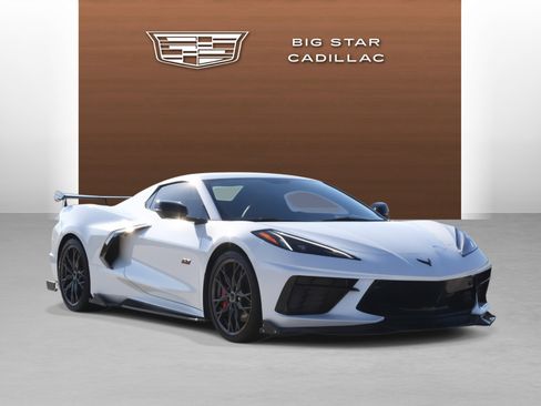 Used 2023 Chevrolet Corvette Stingray Premium Conv w/ Z51 Performance Package image 7