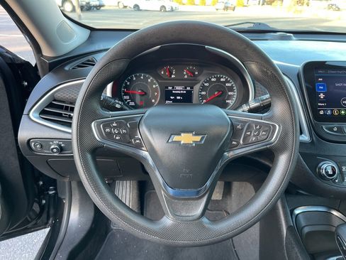 Used 2024 Chevrolet Malibu LT image 15