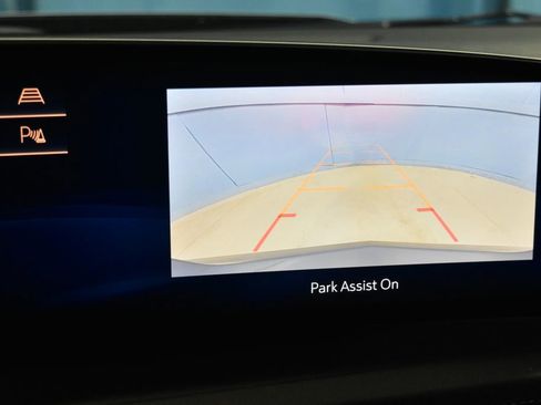 Used 2024 Cadillac XT4 Premium Luxury image 14