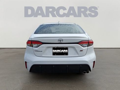 Used 2023 Toyota Corolla SE FWD image 5