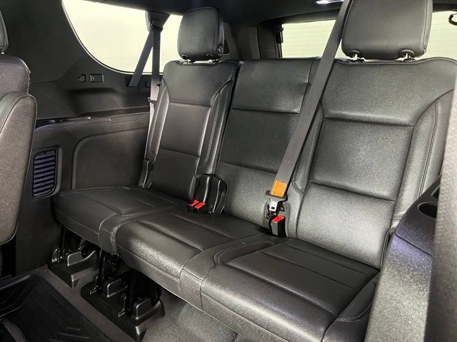 Used 2023 Chevrolet Suburban Z71 AWD/4WD image 39