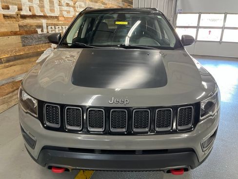 Used 2020 Jeep Compass Trailhawk AWD/4WD image 7