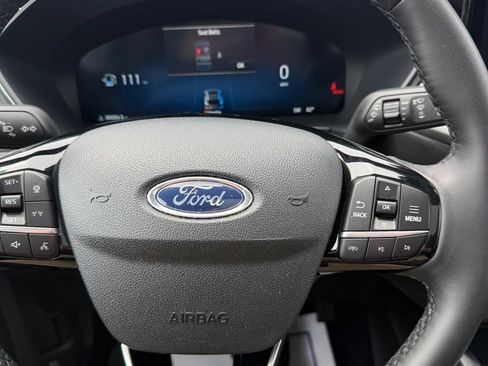 Used 2023 Ford Escape Platinum w/ Premium Technology Package AWD/4WD image 16