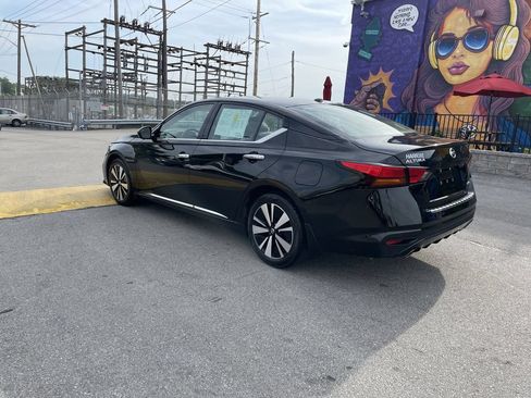 Used 2019 Nissan Altima 2.5 SL AWD/4WD image 3