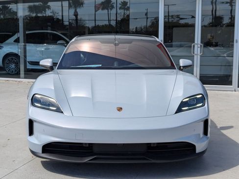 New 2025 Porsche Taycan 4S AWD/4WD image 9