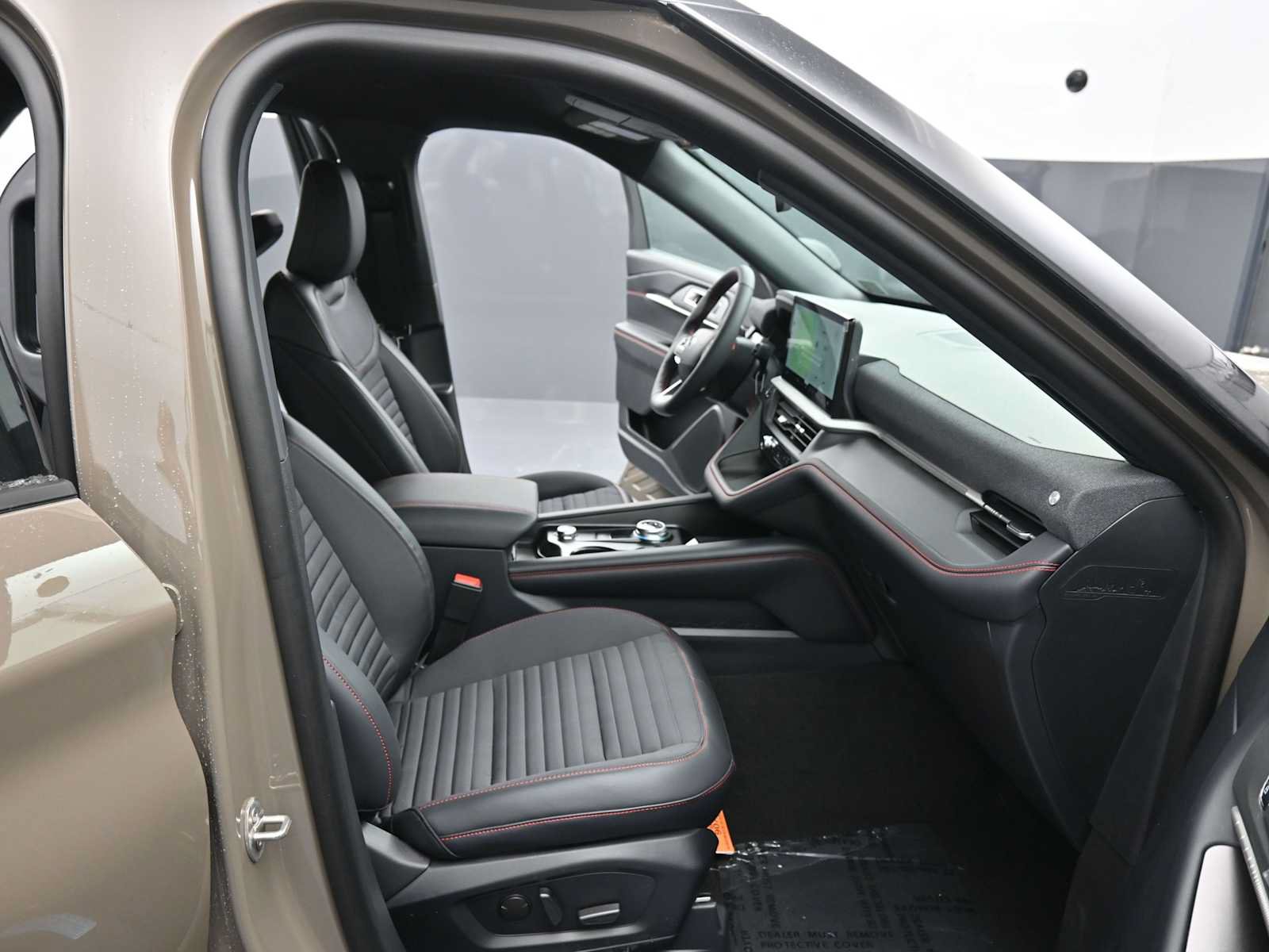 New 2026 Ford Explorer ST-Line w/ ST-Line Street Pack AWD/4WD image 13