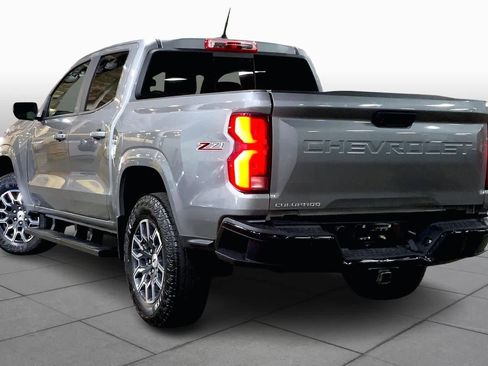 Used 2024 Chevrolet Colorado Z71 w/ Z71 Convenience Package 2 image 12
