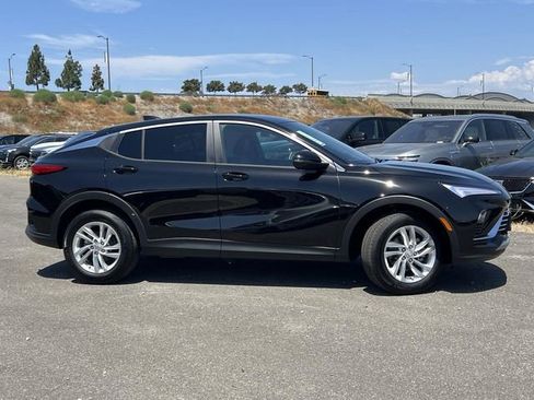 New 2026 Buick Envista Preferred image 2