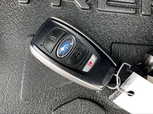 Used 2024 Subaru Crosstrek 2.5i Sport AWD/4WD image 9