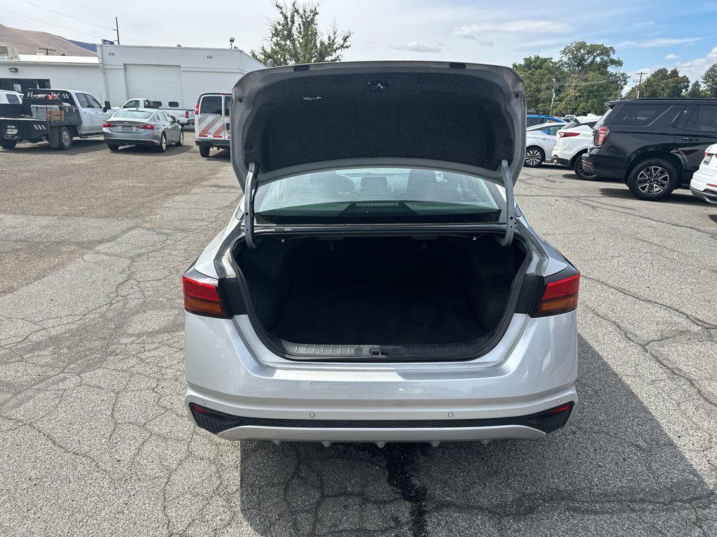 Used 2024 Nissan Altima 2.5 SV FWD image 13