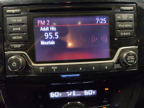 Used 2018 Nissan Sentra SR FWD image 25