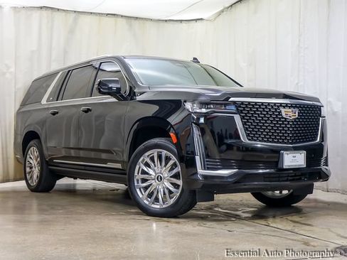 Used 2021 Cadillac Escalade ESV Premium Luxury w/ Driver Assist Tech Package AWD/4WD image 2