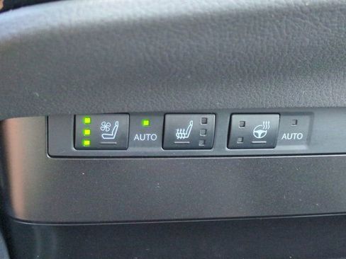 Certified 2024 Lexus ES 350 w/ Premium Package FWD image 22