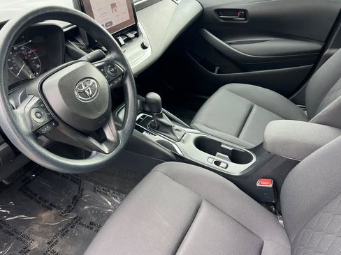 Used 2023 Toyota Corolla LE image 12