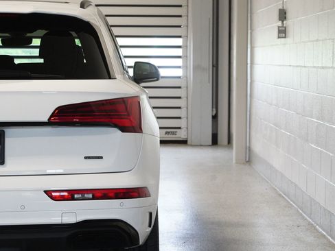 Used 2024 Audi Q5 2.0T Premium AWD/4WD image 10