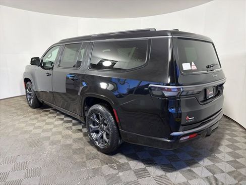 New 2026 Jeep Grand Wagoneer L Limited w/ Premium Group II AWD/4WD image 4