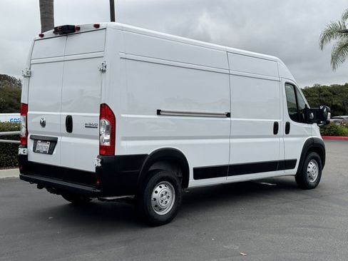 Used 2023 RAM ProMaster 2500 w/ Driver Convenience Group FWD image 12