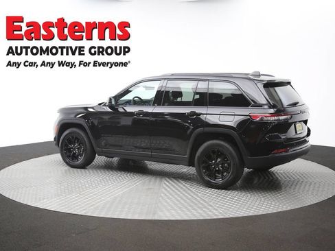 Used 2025 Jeep Grand Cherokee Altitude AWD/4WD image 63
