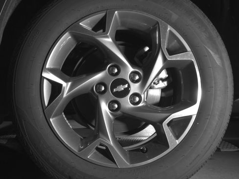 Used 2025 Chevrolet Trax LT FWD image 14