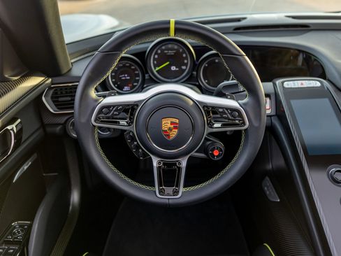 Used 2015 Porsche 918 Spyder AWD/4WD image 16