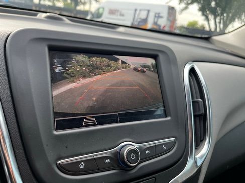 Used 2024 Chevrolet Equinox LS w/ LS Convenience Package image 13