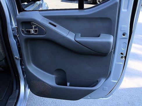 Used 2019 Nissan Frontier SV AWD/4WD image 21