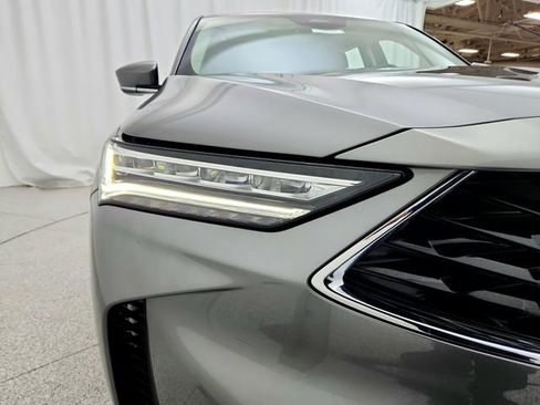 Used 2025 Acura MDX SH-AWD image 30