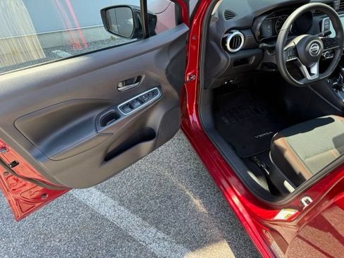 Used 2020 Nissan Versa SR w/ Convenience Package FWD image 16