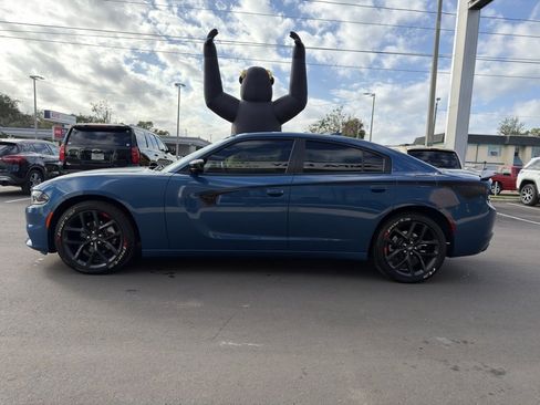 Used 2023 Dodge Charger SXT w/ Blacktop Package image 3
