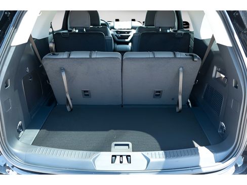 New 2026 Ford Explorer Active w/ Active Comfort Package RWD image 9