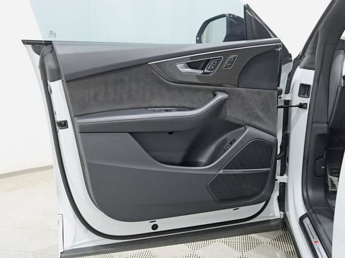 Used 2022 Audi SQ8 Prestige w/ Prestige Package AWD/4WD image 35
