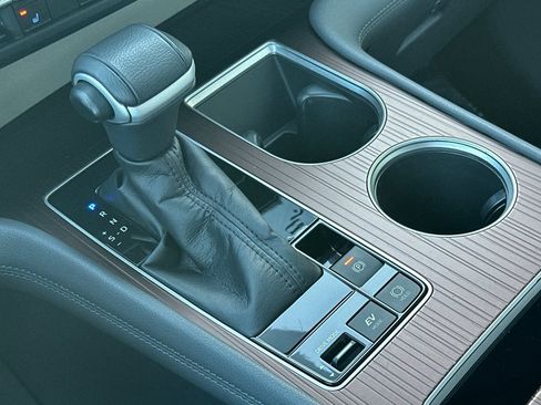 Used 2022 Toyota Sienna XLE image 26