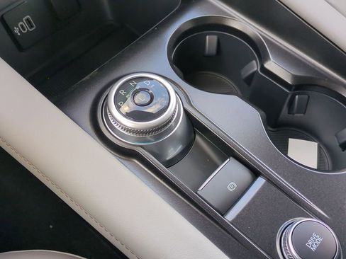 New 2026 Ford Explorer Active image 12