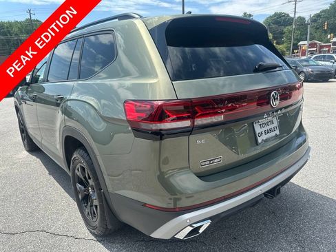 Used 2025 Volkswagen Atlas Peak Edition SE AWD/4WD image 6